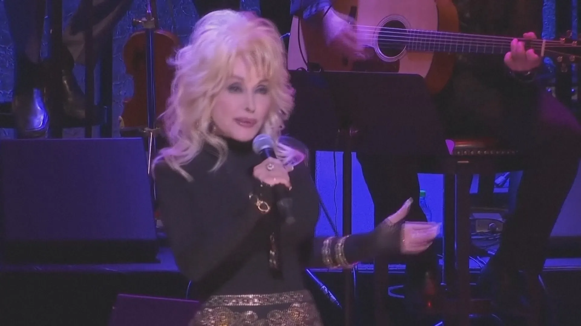 "Nữ Hoàng Nhạc Đồng Quê" của Mỹ, Dolly Parton, qua đời ở tuổi 80 - Ảnh 2. "Nữ Hoàng Nhạc Đồng Quê" của Mỹ, Dolly Parton, qua đời ở tuổi 80 - Ảnh 2.