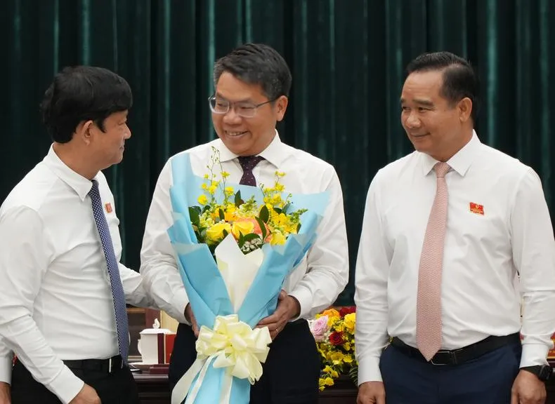Giám đốc Sở Khoa học và Công nghệ Lê Văn Thăng được bầu làm Ủy viên UBND TPHCM