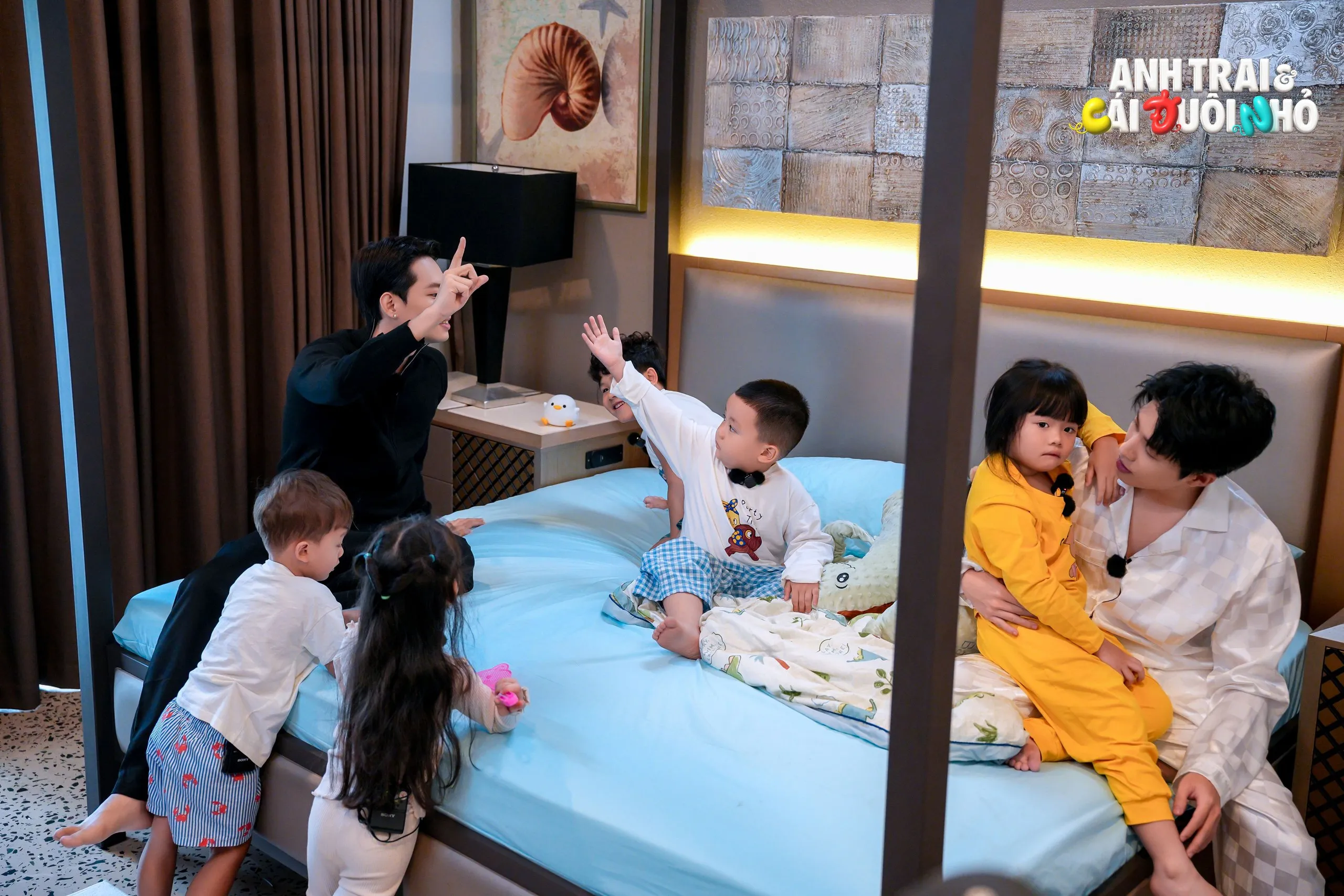 Anh trai và Cái đuôi nhỏ - Một mùa hè kết thúc, một gia đình mới hình thành - Ảnh 2.