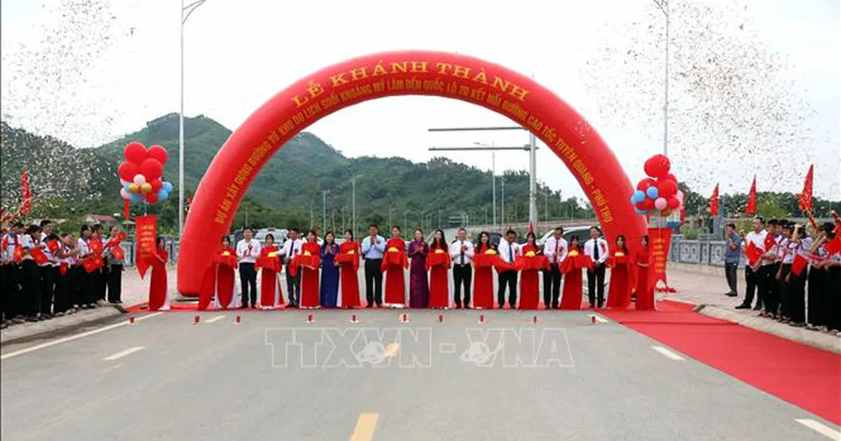Khánh thành tuyến đường gần 500 tỷ đồng kết nối khu du lịch với cao tốc Tuyên Quang - Phú Thọ
