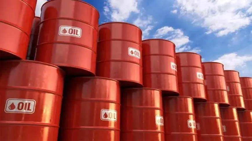 Giá xăng dầu hôm nay (27/8): Giá dầu thế giới tiếp tục đi xuống- Ảnh 2.