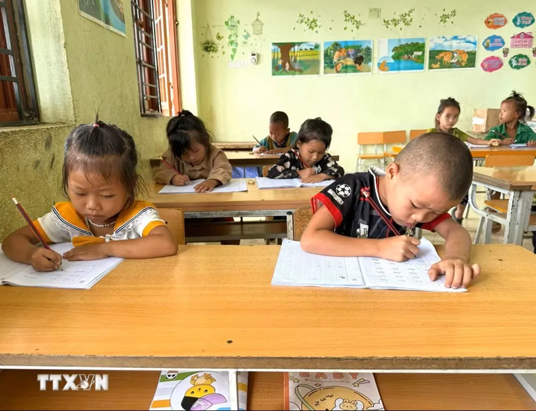 2608-sap-xep-truong-hoc-cao-bang-3