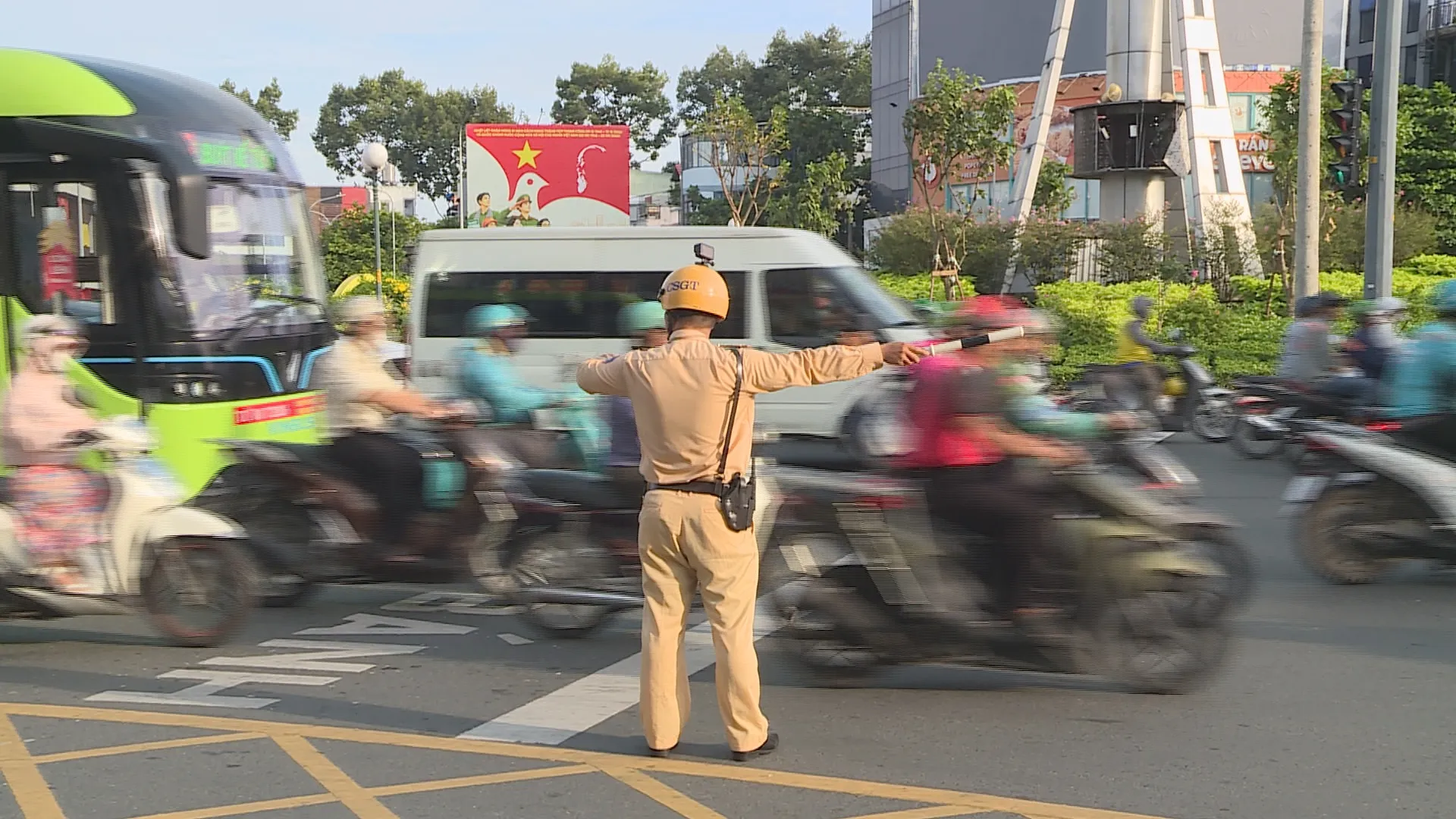 Lực lượng Cảnh sát giao thông được bố trí điều tiết, phân luồng