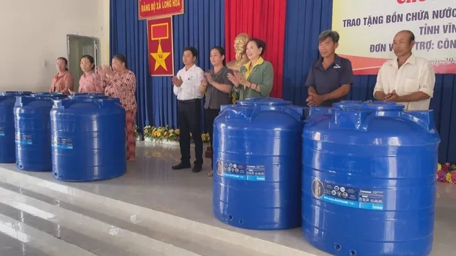 60 Giây Sáng ngày 30-82026 Người dân miền Tây ùn ùn về quê. ngã tư Đồng Tâm ùn ứ kéo dài - Ảnh 4