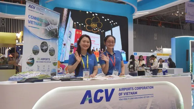 Thời sự trưa HTV ngày 30-8-2026  Phường Xuân Hòa tổ chức lễ kỷ niệm Quốc khánh 29 và trao Huy hiệu Đảng đợt 2-9-2026 - Ảnh 5