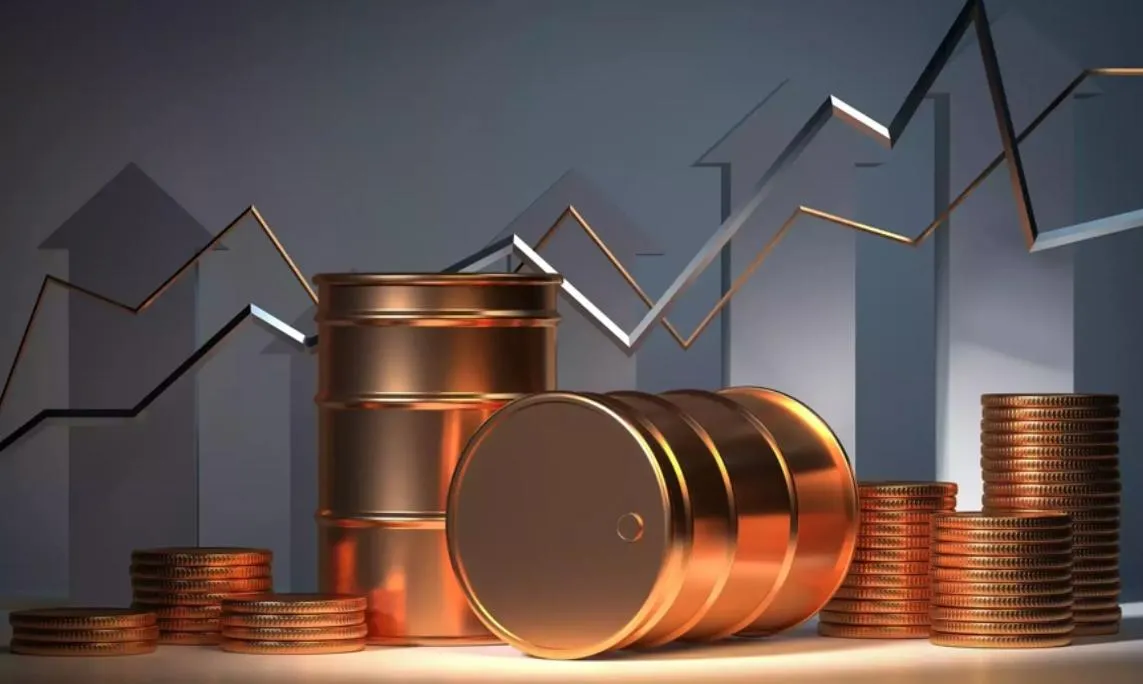 Giá xăng dầu hôm nay 31/8: Đảo chiều tăng vọt