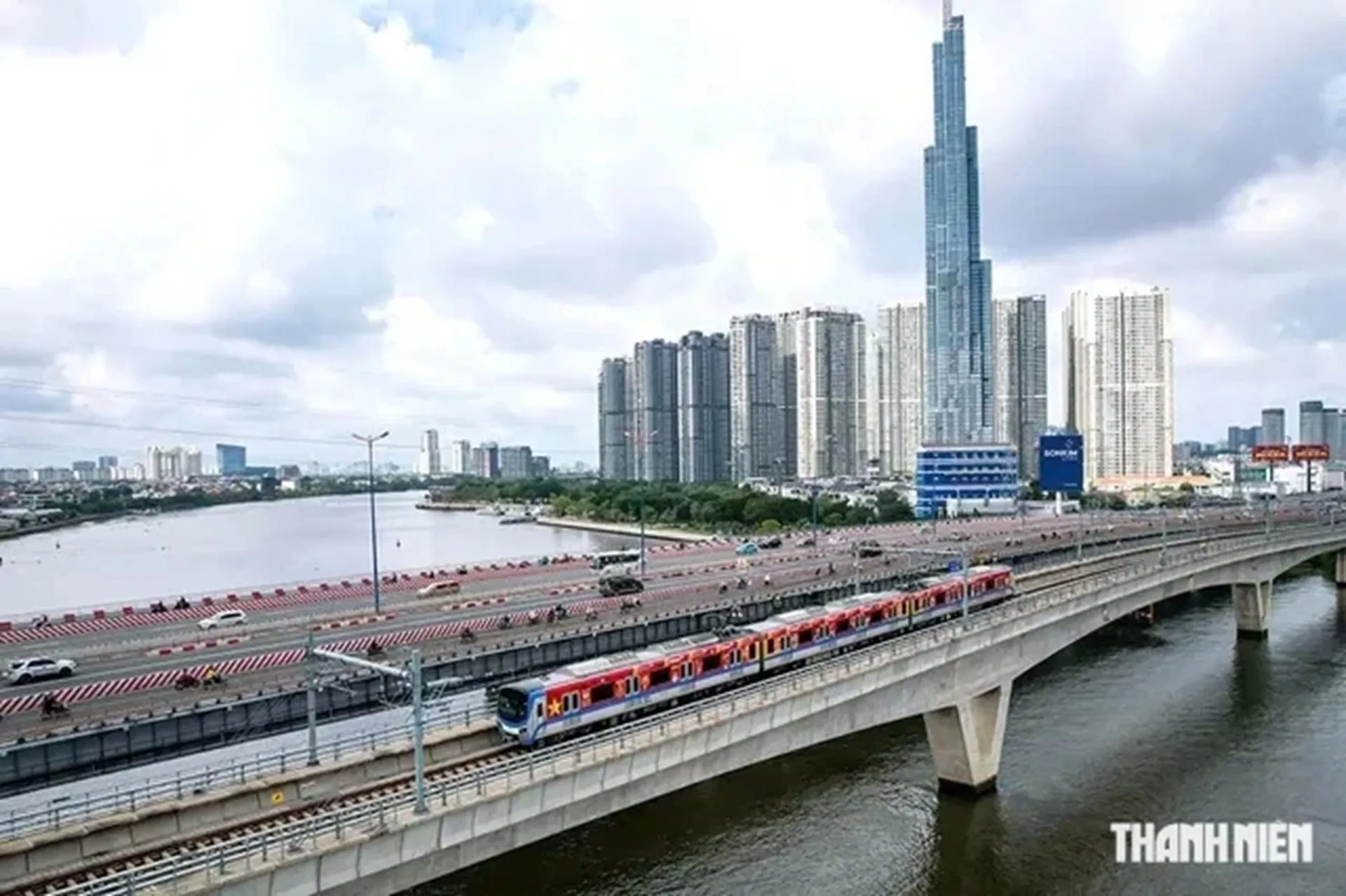 TP. Hồ Chí Minh triển khai nhiều chương trình miễn phí vé khuyến khích người dân sử dụng GTCC trong những ngày lễ đặc biệt - Ảnh: Nhật Thịnh - Thanh Niên
