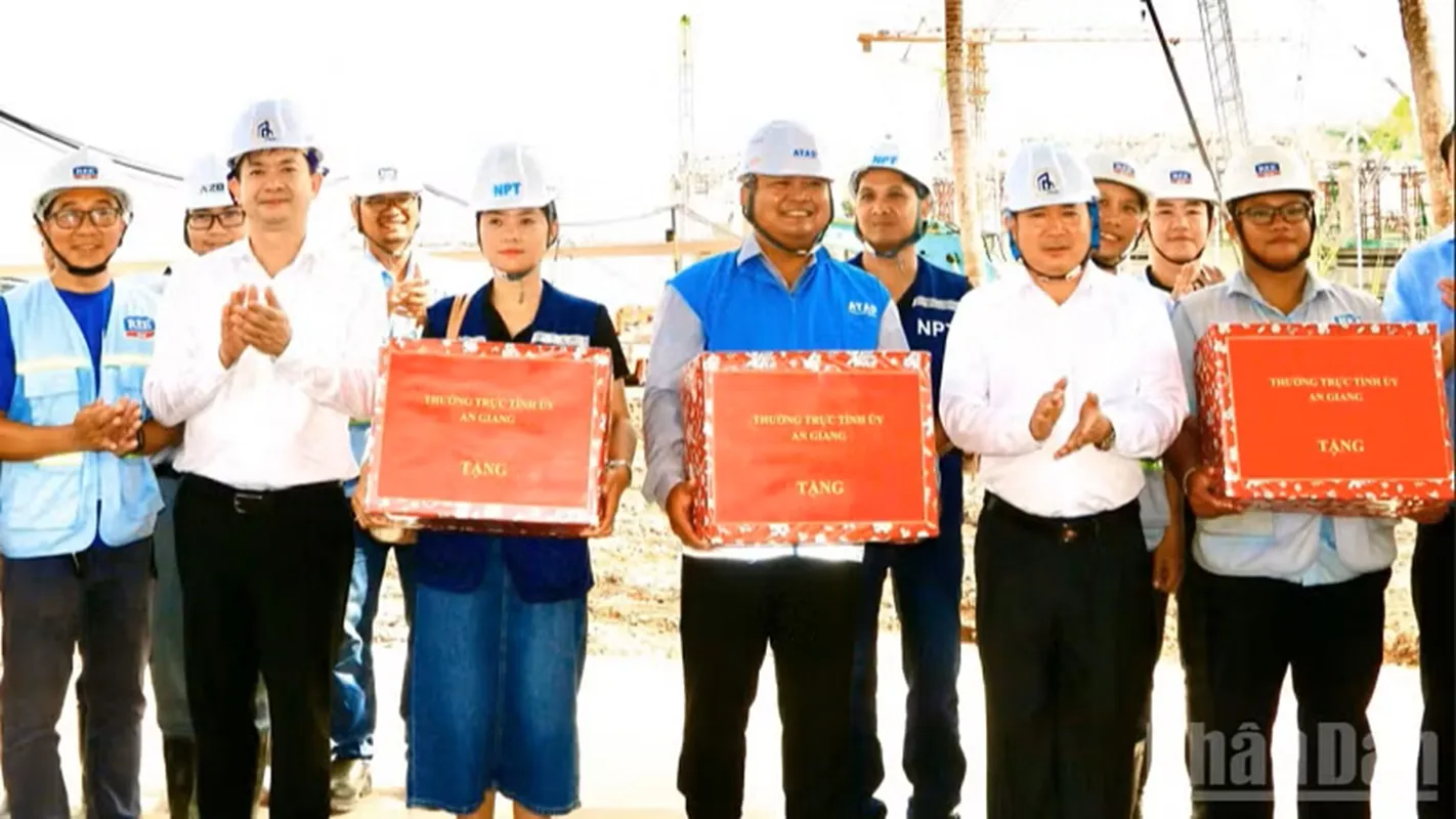 các đại công trường trọng điểm đồng loạt tăng tốc