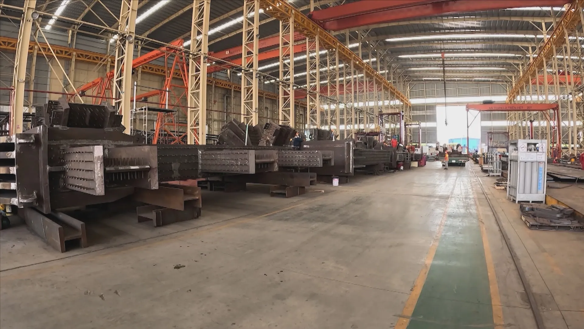 Thể chế mở đường, doanh nghiệp bứt phá: Đưa TP. Hồ Chí Minh tăng trưởng hai con số- Ảnh 6.