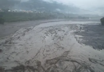 Trung Quốc công bố nguyên nhân gây ra lũ quét tại Nepal- Ảnh 2.