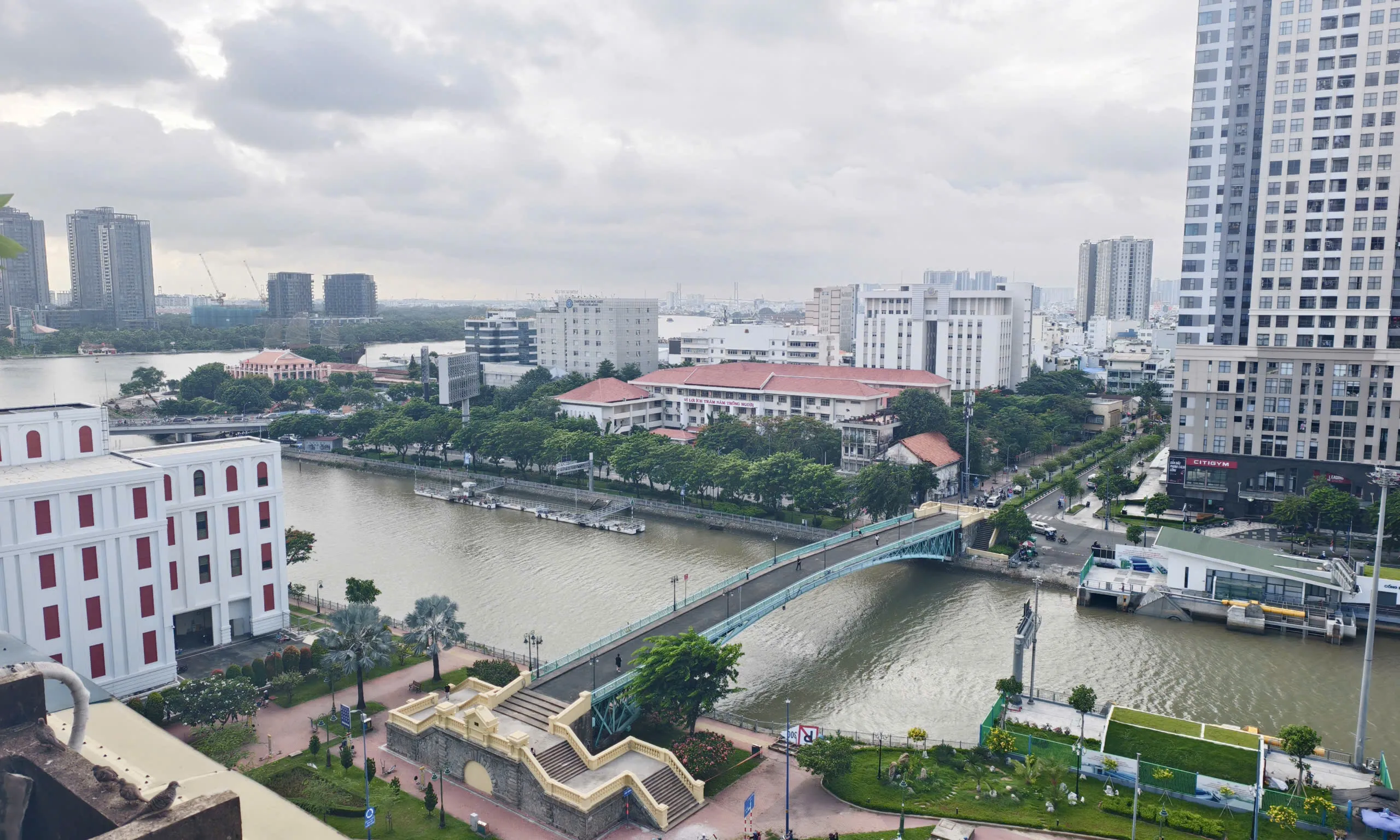 TPHCM đẩy nhanh giải phóng mặt bằng các dự án trọng điểm