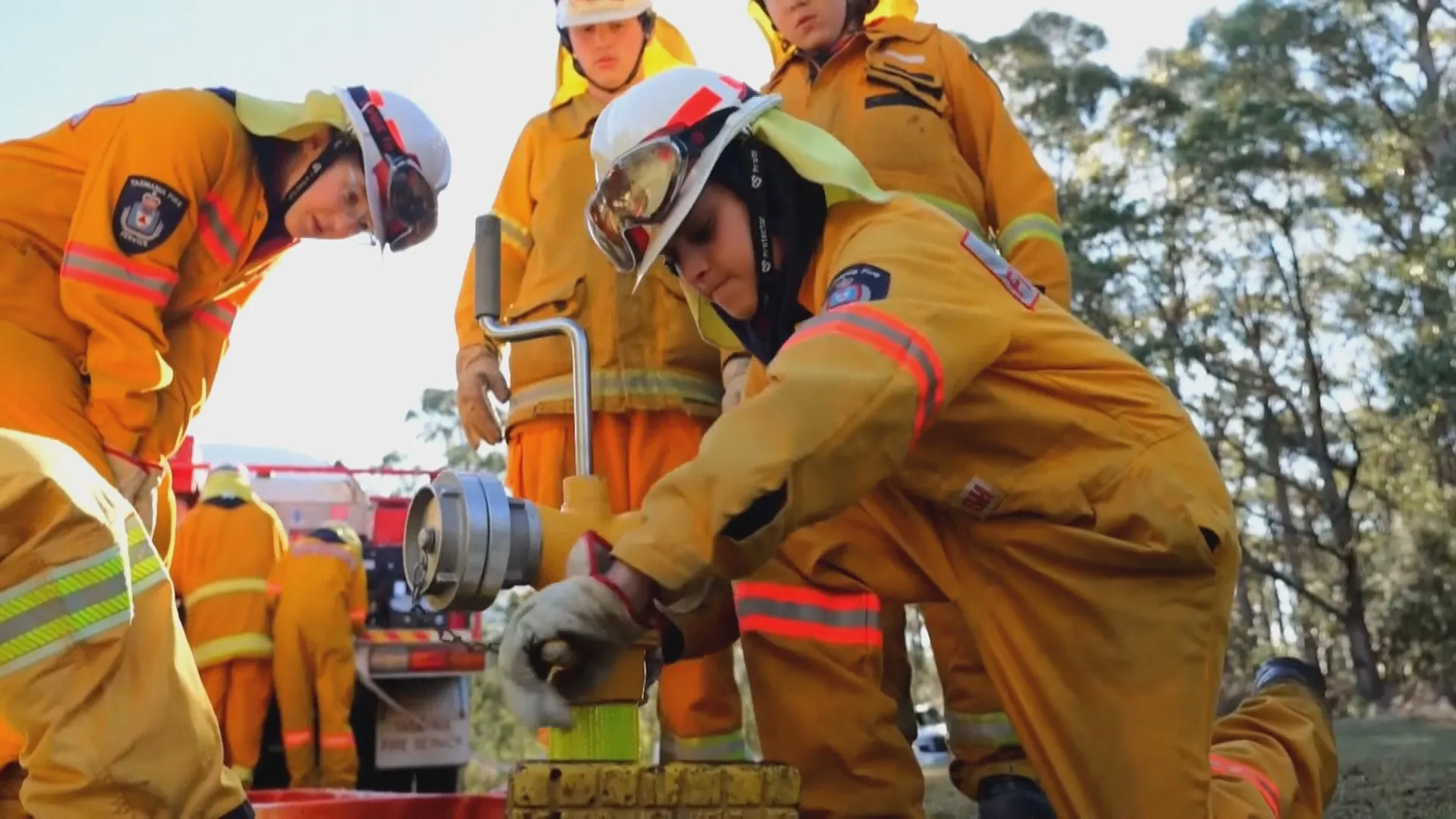 Australia: Trẻ em tham gia diễn tập cứu hỏa  - Ảnh 1.