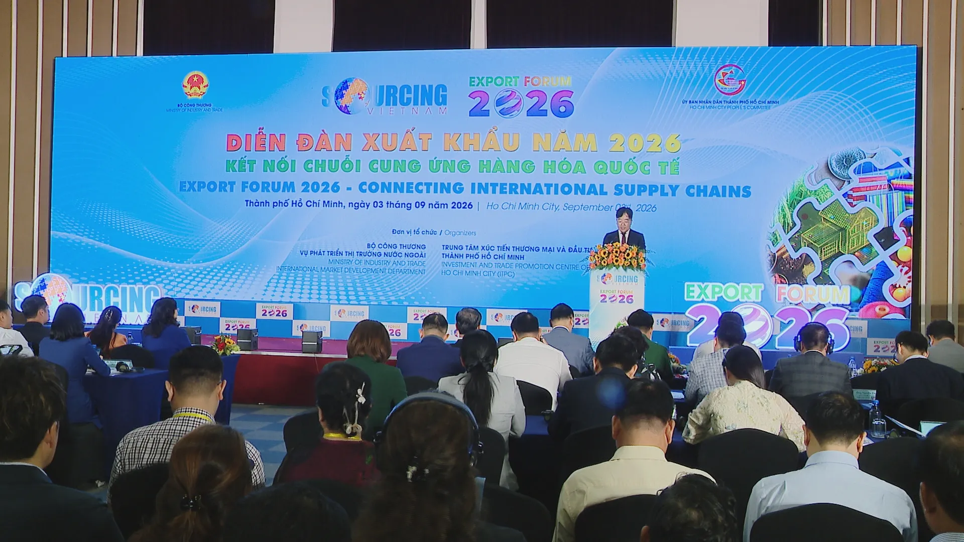 Khai mạc Diễn đàn Xuất khẩu-h1