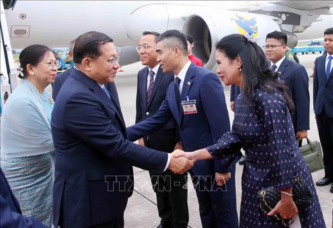 Tổng thống Myanmar và Phu nhân đến Hà Nội-h3