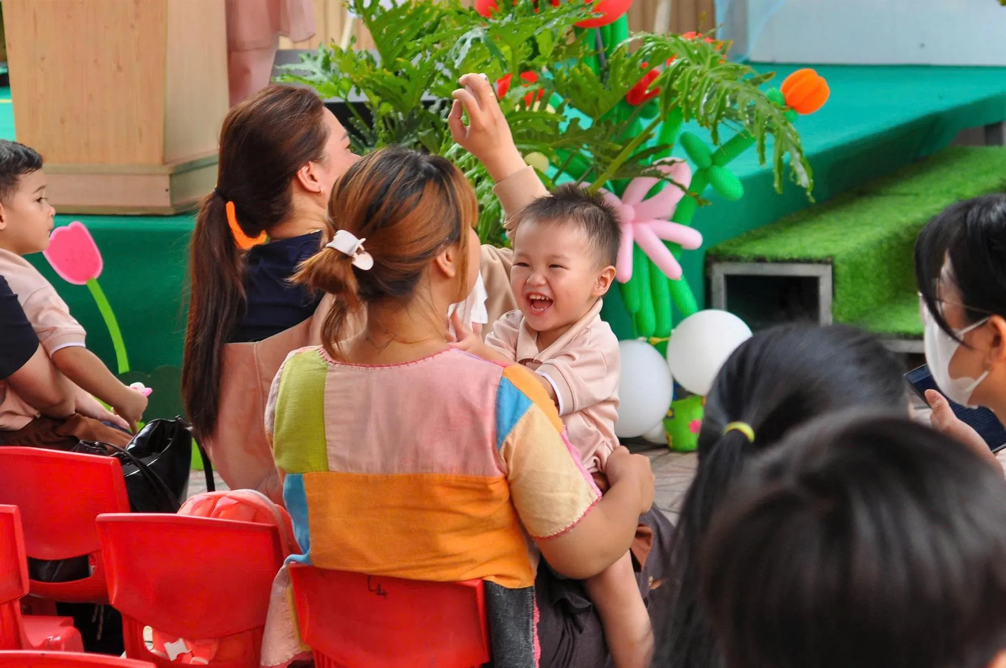 Những biểu cảm đáng yêu của học sinh trong ngày khai trường