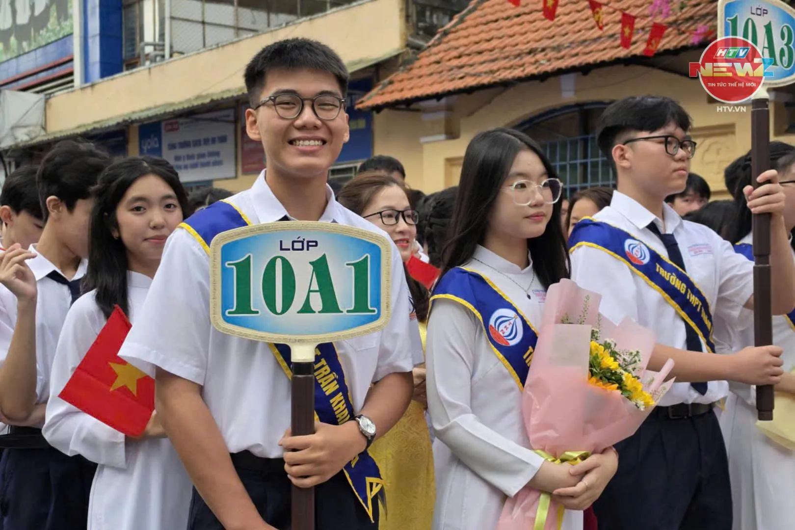 Khai giảng năm học 2026 - 2027 tại TP. Hồ Chí Minh: Năm học mới, khí thế mới, niềm tin mới - Ảnh 8. Khai giảng năm học 2026 - 2027 tại TP. Hồ Chí Minh: Năm học mới, khí thế mới, niềm tin mới - Ảnh 8.