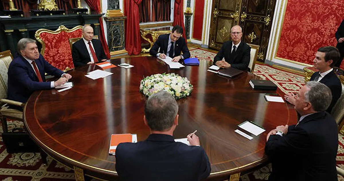 Tổng thống Putin gặp 2 đặc phái viên Mỹ, bàn về chấm dứt xung đột Ucraina