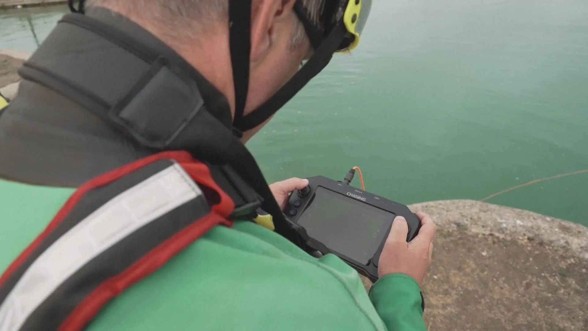 Anh: Drone dưới nước - Bước đột phá trong cứu hộ, cứu nạn đường thủy- Ảnh 5.