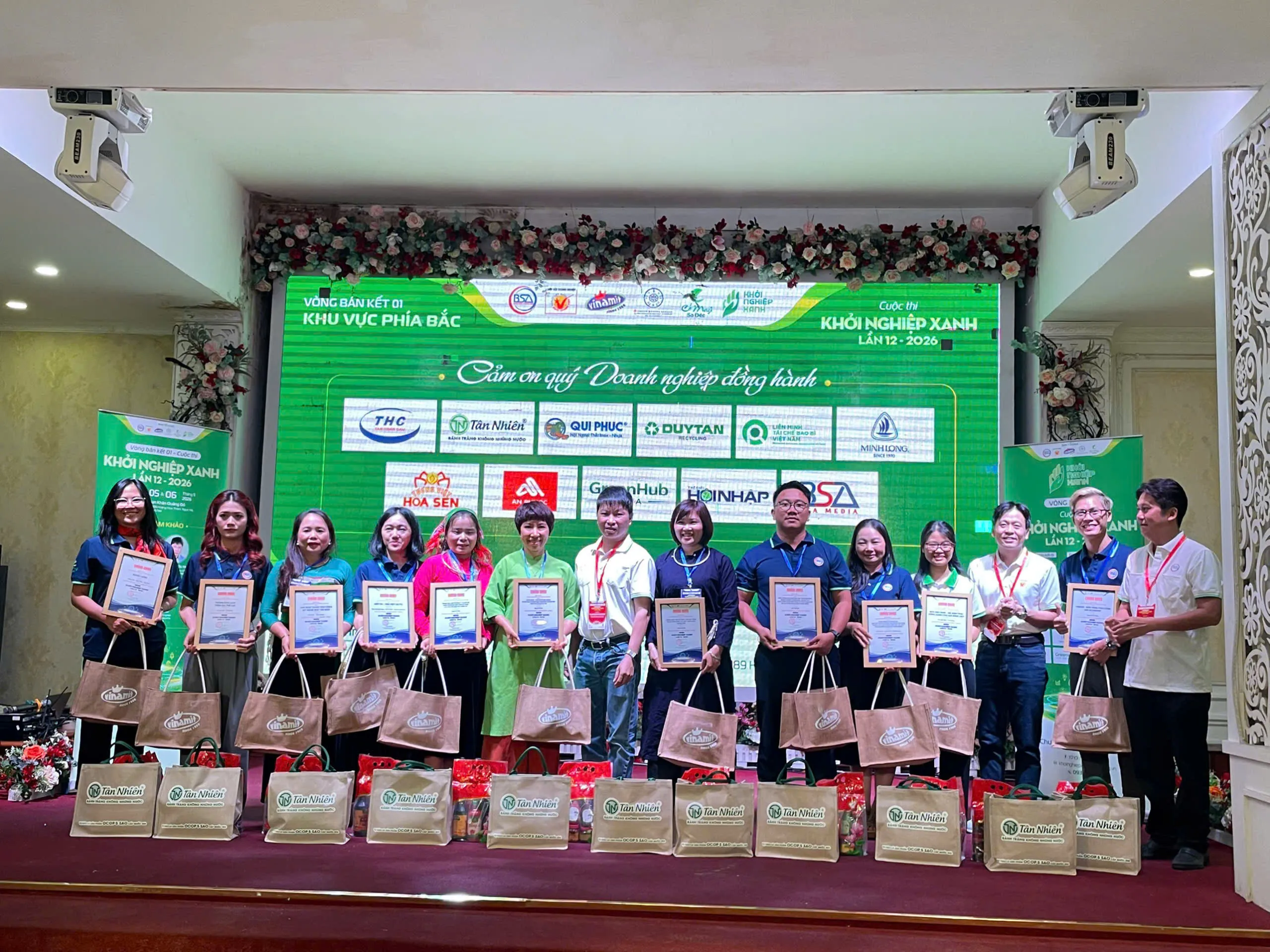 Các thí sinh khu vực phía Bắc tham gia cuộc thi khởi nghiệp xanh năm 2026 - Ảnh Bá Nam