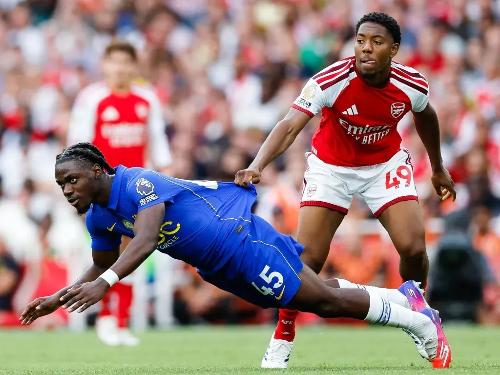 lewis-skelly-guimaraes-arsenal