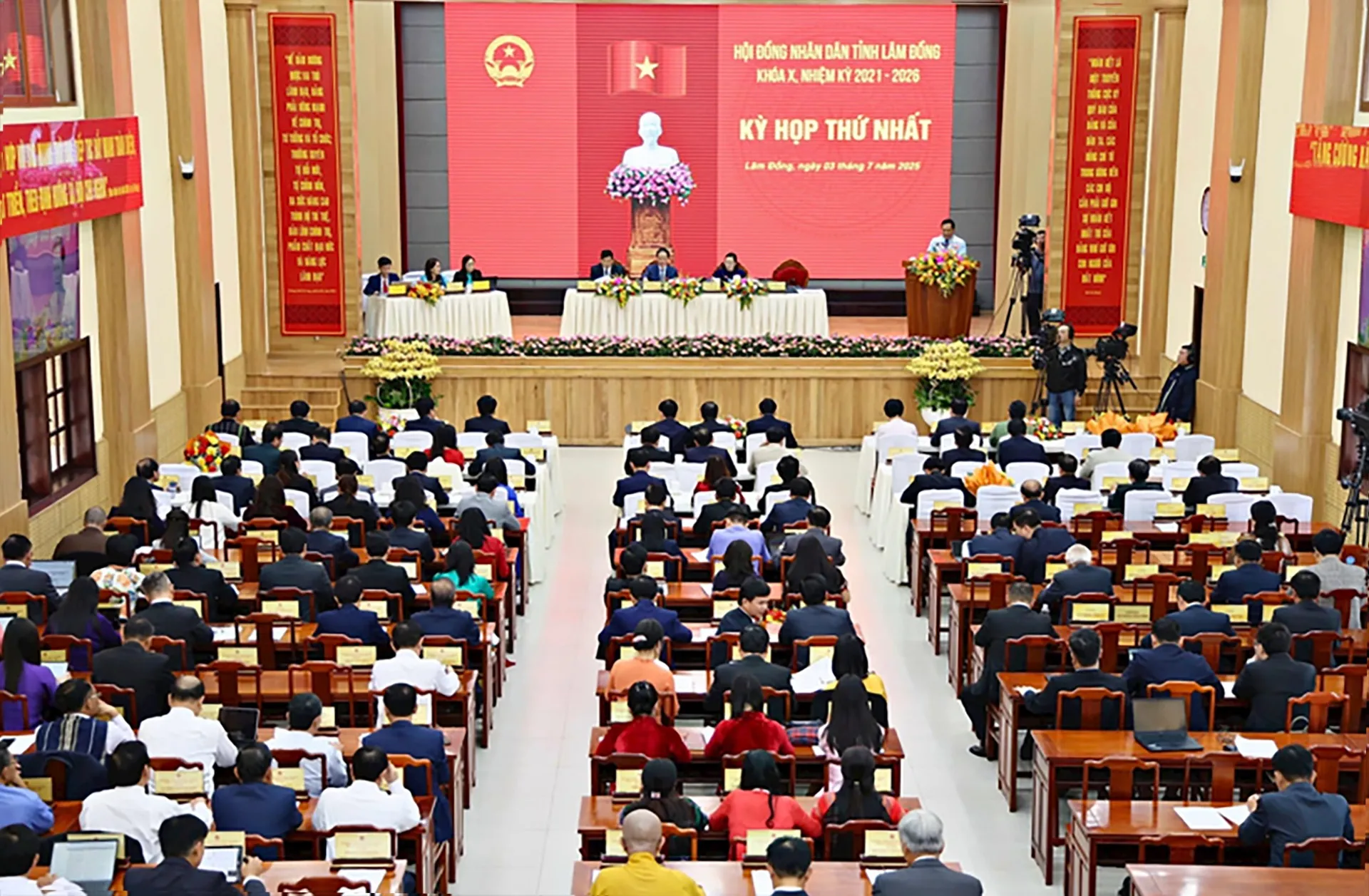 Trong quá trình sáp nhập tỉnh tại Lâm Đồng, nhiều lãnh đạo cấp sở có đơn đề xuất xin thôi việc theo Nghị định 178 - Ảnh: L.A. - TTO