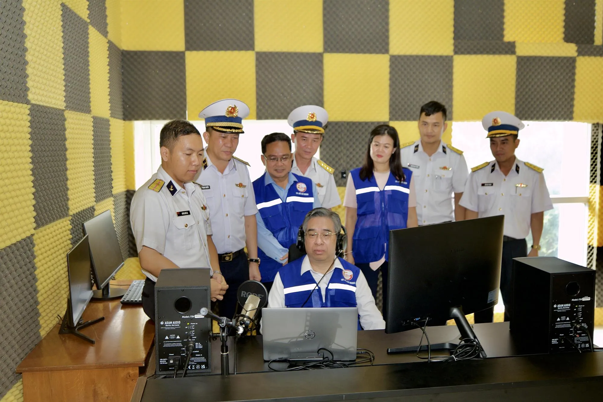 TP. Hồ Chí Minh khánh thành nhiều công trình hỗ trợ cán bộ, chiến sĩ Vùng 2 Hải quân - Ảnh: MTTQ TP