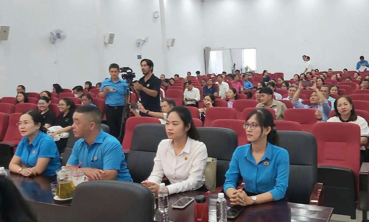 “Phiên tòa giả định” – Đưa quy định pháp luật đến gần người lao động hơn