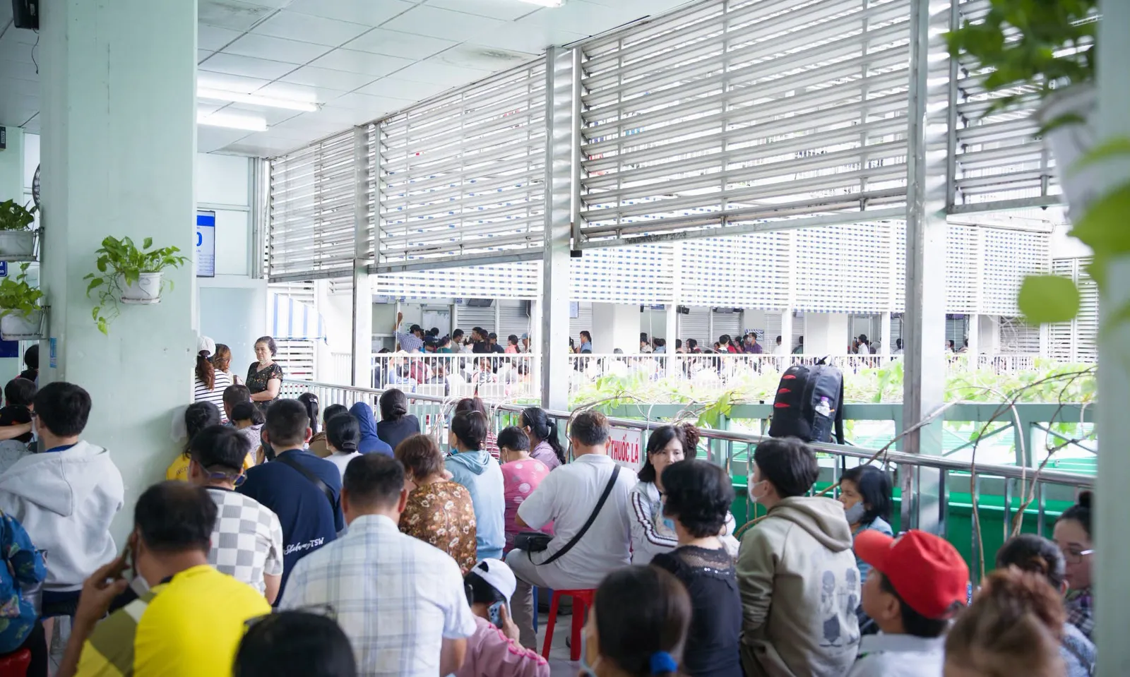 Bệnh viện Chợ Rẫy tiếp nhận 10.000 lượt khám trong một ngày