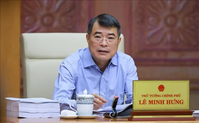 Thủ tướng Lê Minh Hưng chủ trì họp về dự án Luật sửa đổi, bổ sung một số điều của Luật Đất đai; Luật Nhà ở và Luật Kinh doanh bất động sản. Ảnh: Dương Giang/TTXVN