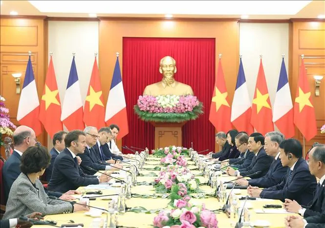 Tổng Bí thư Tô Lâm hội kiến Tổng thống Pháp Emmanuel Macron, tháng 5/2025. Ảnh: Thống Nhất/TTXVN