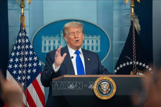 Tổng thống Trump hứa thưởng cho người dân nếu đảng Cộng hòa thắng bầu cử giữa kỳ- Ảnh 1.