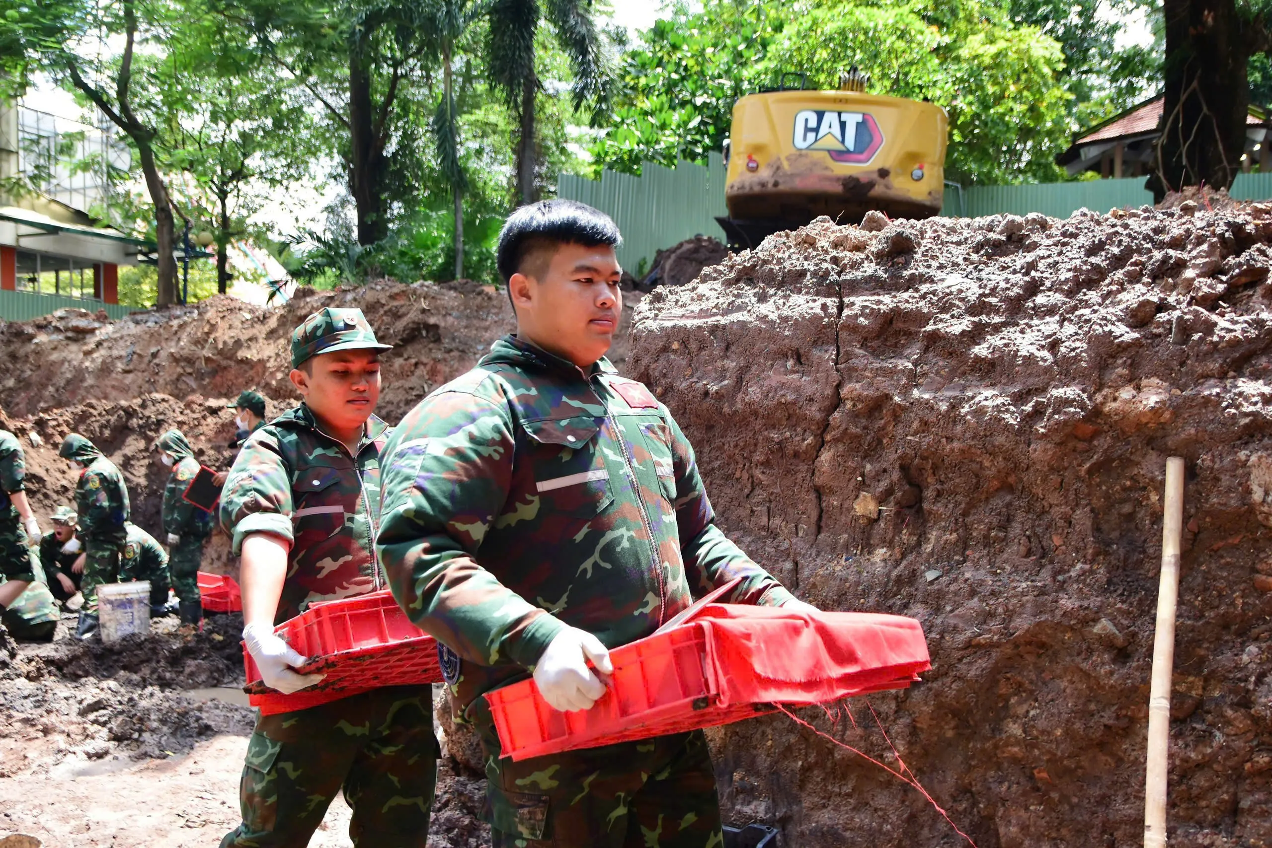 Hôm nay 12/9, quy tập thêm 11 bộ hài cốt liệt sĩ tại Công viên Lê Thị Riêng - Ảnh 2.