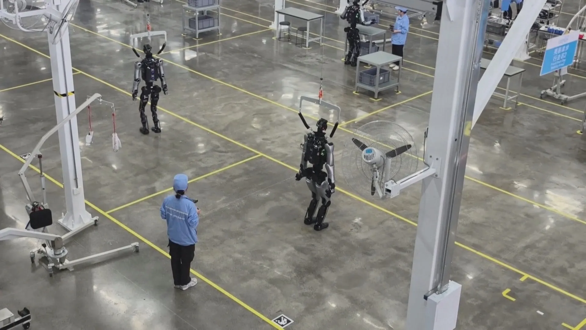 Nhà máy "robot sản xuất robot" đầu tiên ở Quảng Tây, Trung Quốc - Ảnh 4. Nhà máy "robot sản xuất robot" đầu tiên ở Quảng Tây, Trung Quốc - Ảnh 4.