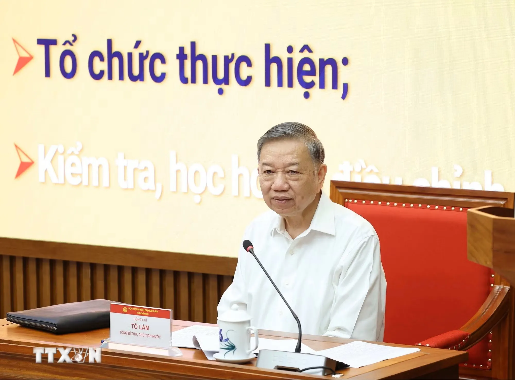tong-bi-thu-chu-tich-nuoc-truyen-dat-chuyen-de-ve-lanh-dao-chien-luoc-2