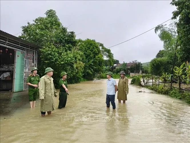 Mưa lớn, nhiều trường học ở Thanh Hóa cho học sinh nghỉ