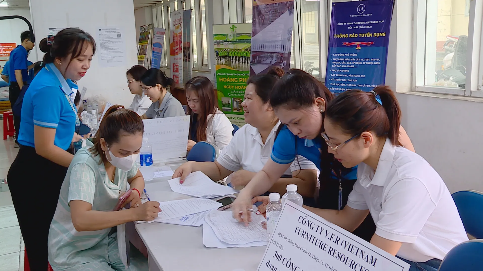 TP. Hồ Chí Minh kết nối hơn 15.000 vị trí việc làm - Ảnh 2. TP. Hồ Chí Minh kết nối hơn 15.000 vị trí việc làm - Ảnh 2.
