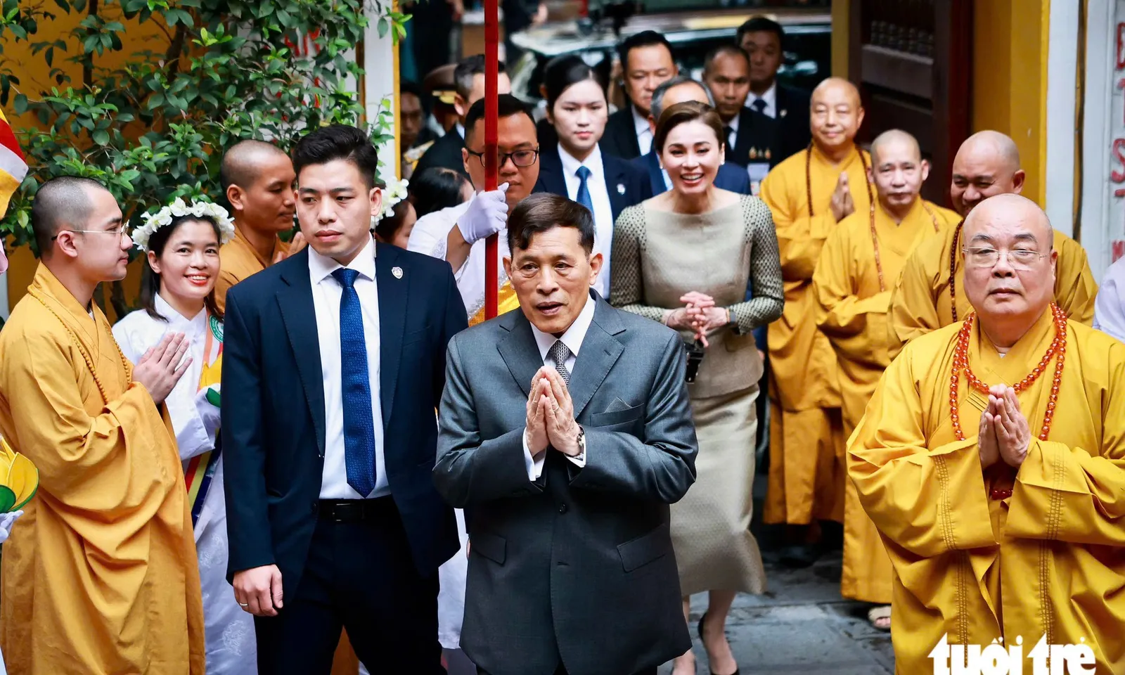 Nhà vua Thái Lan lễ Phật tại chùa Quán Sứ