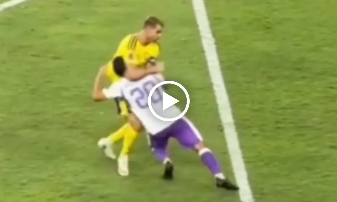 VIDEO: Ronaldo vật ngã đối thủ, Al Nassr đại bại ngày ra quân AFC Champions League