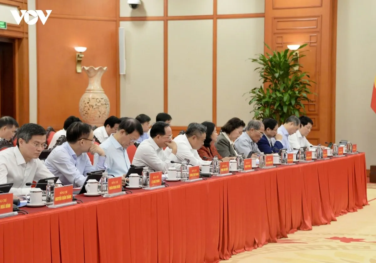 tong bi thu, chu tich nuoc lam viec voi ban chi dao tong ket 100 nam Dang lanh dao cach mang viet nam hinh anh 7