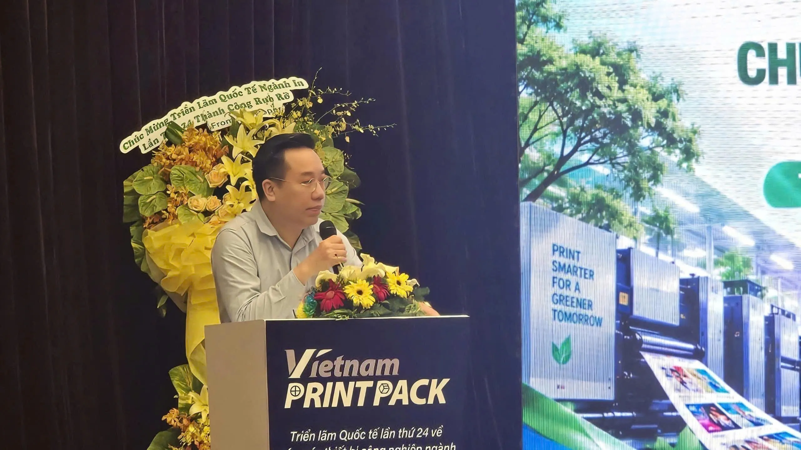 Ông Nguyễn Nguyên, Cục trưởng Cục Xuất bản, In và Phát hành (Bộ Văn hóa, Thể thao và Du lịch) phát biểu chỉ đạo tại hội thảo - Ảnh Bá Nam