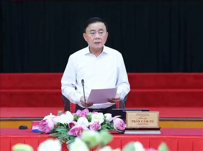 Năm nhiệm vụ trọng tâm trong học tập và thực hành theo Bác Năm nhiệm vụ trọng tâm trong học tập và thực hành theo Bác