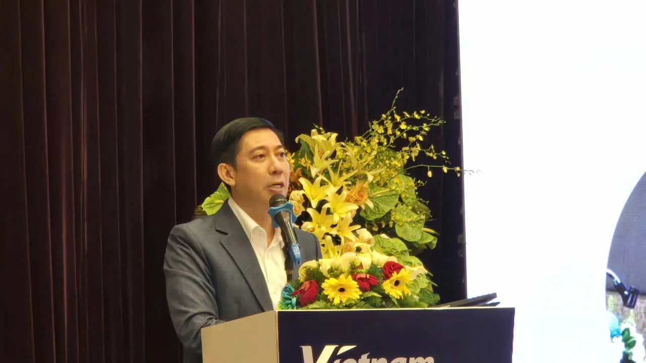 Ông Nguyễn Ngọc Minh Thy, Phó Chủ tịch Hiệp hội Bao bì Việt Nam, Tổng Giám đốc Tổng Công ty Liksin phát biểu tham luận tại hội thảo - Ảnh Bá Nam