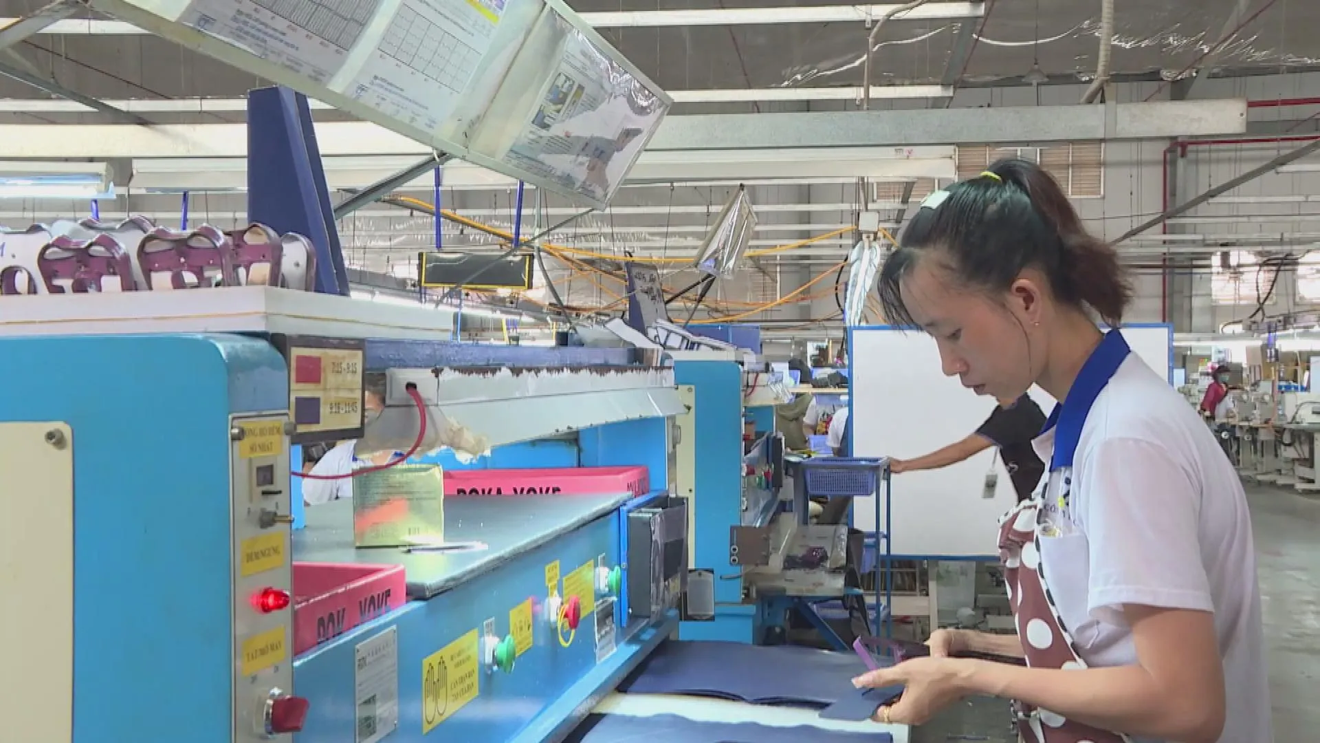 Thành phố cần tập trung vào các trụ cột là tiêu dùng và xuất khẩu