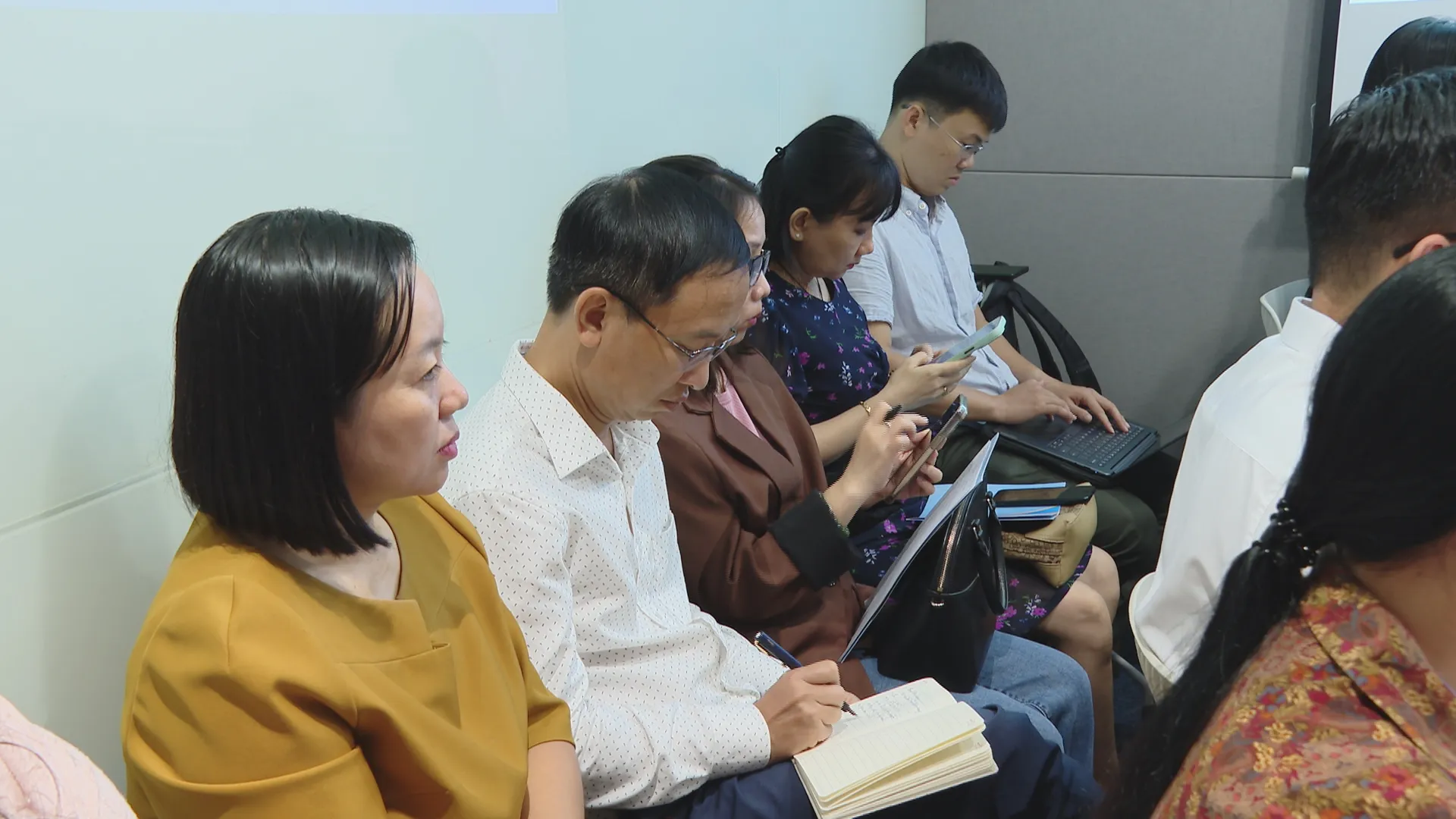 UOB nhận định triển vọng kinh tế Việt Nam trước những “cơn gió ngược”  - Ảnh 4.