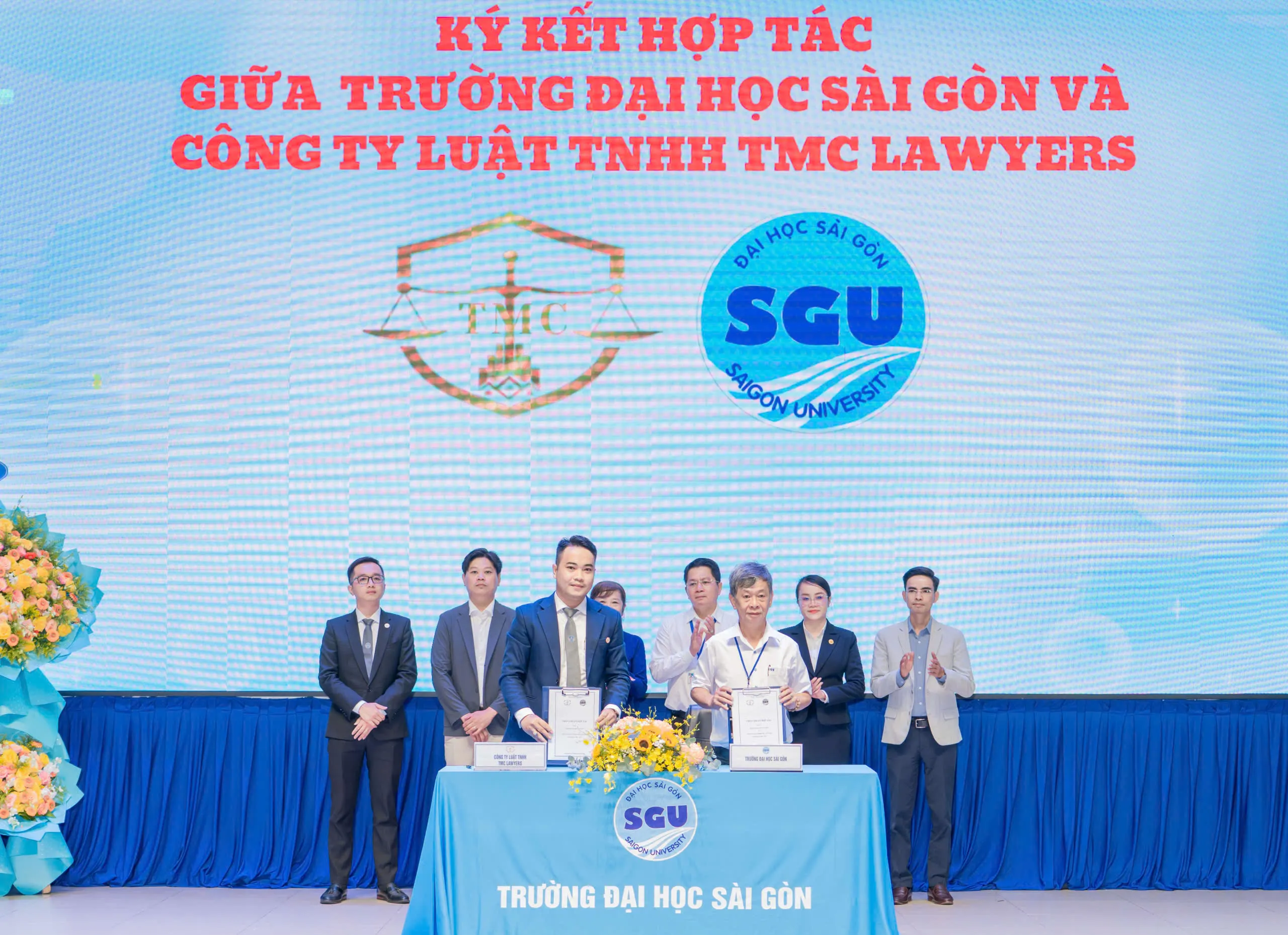 Ký kết hợp tác giữa Trường Đại học Sài Gòn và Công ty Luật TNHH TMC Lawyers - Ảnh Bá Nam
