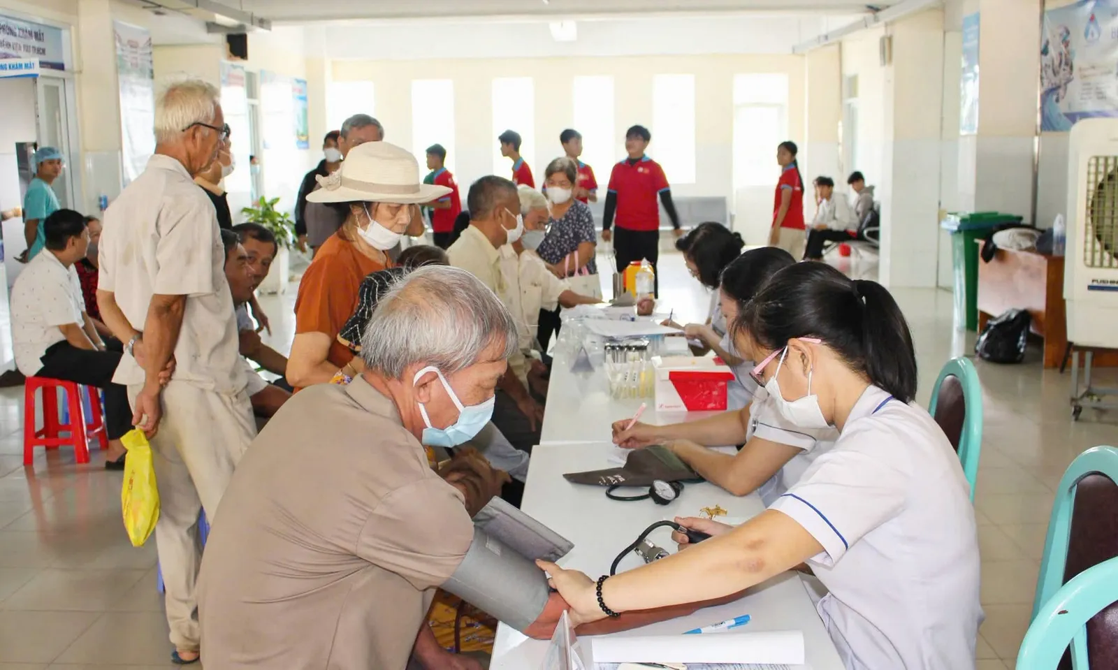 Xã đầu tiên của TP. Hồ Chí Minh hoàn thành khám sức khỏe toàn dân