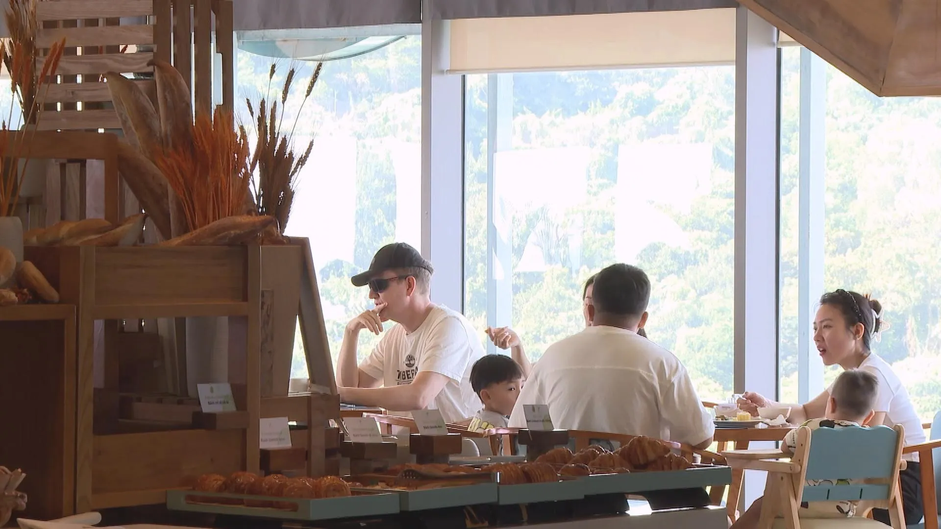 Ngành du lịch, thương mại TP. Hồ Chí Minh chủ động giảm thiểu rác thải nhựa  - Ảnh 4.