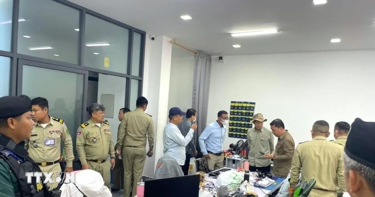 Campuchia bắt giữ hơn 20.000 nghi phạm lừa đảo trực tuyến