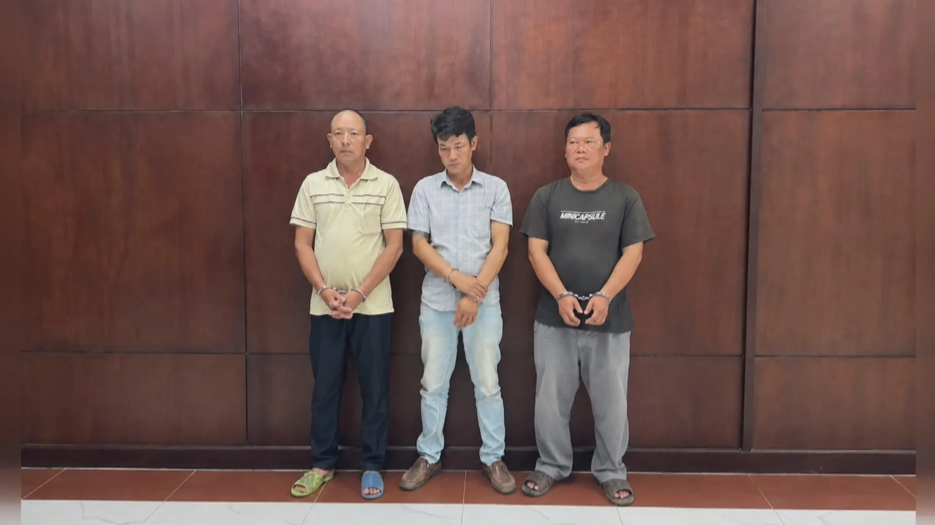 TP. Hồ Chí Minh: khởi tố 10 bị can sản xuất, buôn bán hơn 505 tấn gas giả| 60 Giây Sáng ngày 24/9/2026 - Ảnh 4. TP. Hồ Chí Minh: khởi tố 10 bị can sản xuất, buôn bán hơn 505 tấn gas giả| 60 Giây Sáng ngày 24/9/2026 - Ảnh 4.