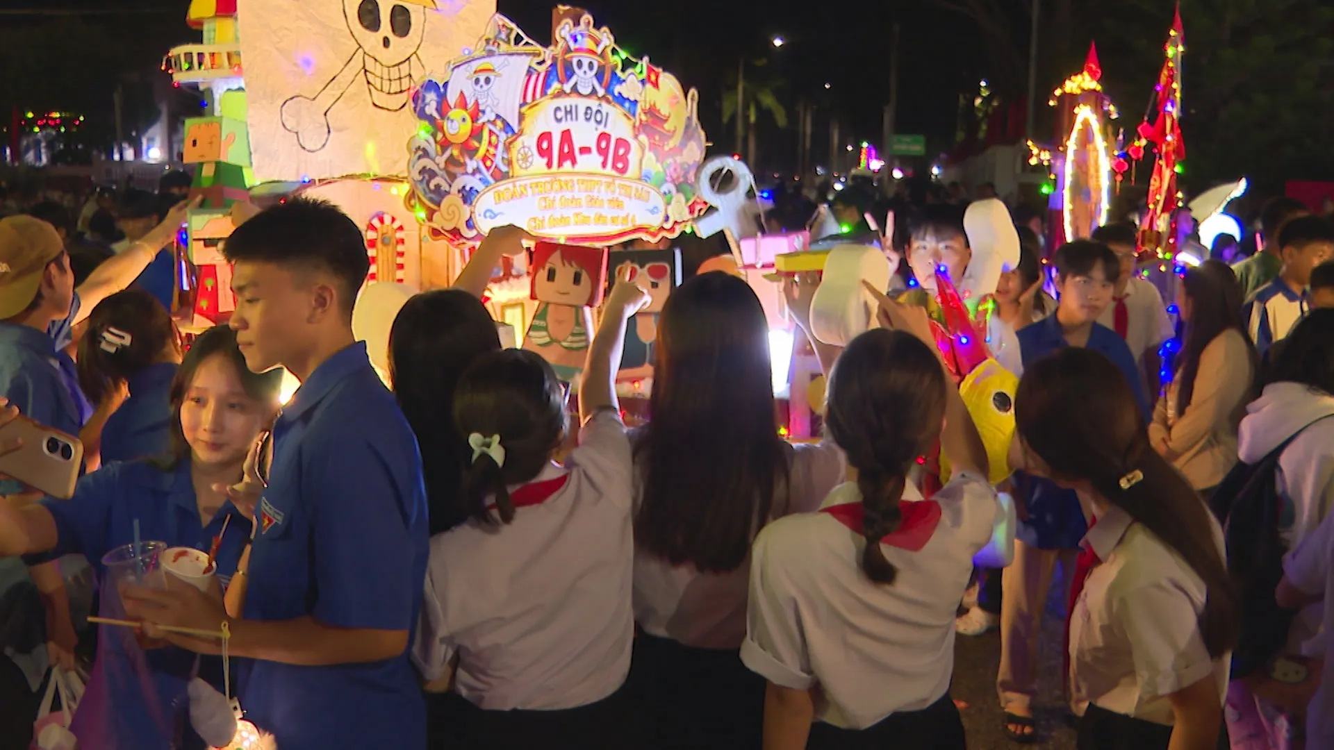 Đêm hội Trăng Rằm 2026 mang đến cho các em thiếu nhi không khí vui tươi, ấm áp, cảm nhận được tình yêu thương